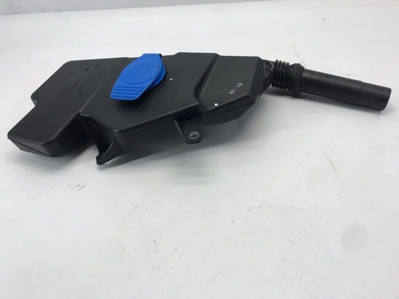 Заливна горловина бачка склоомивача 4G1955462A Audi A6 Audi A6, Audi A7, Audi RS7, Audi S6, Audi S7