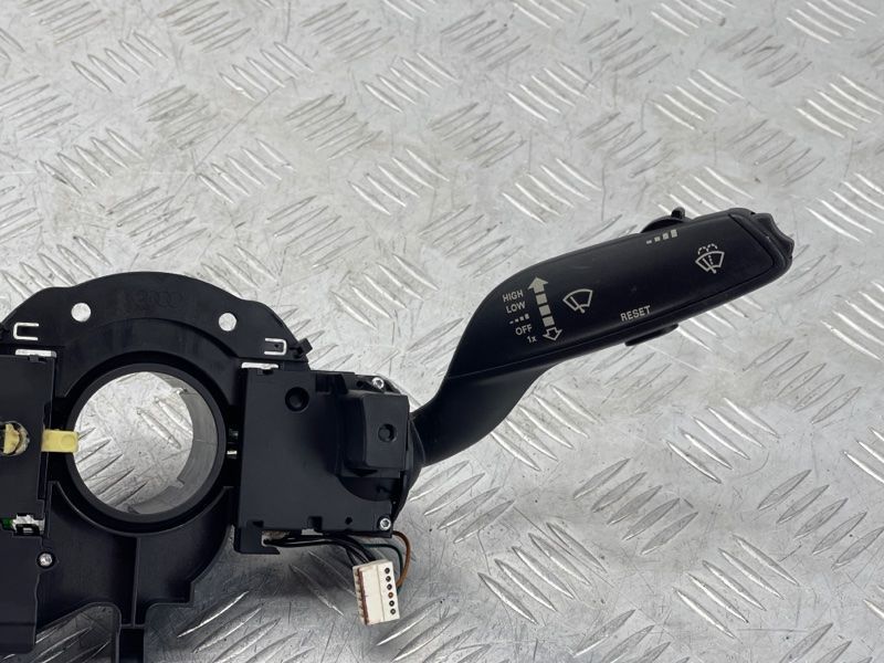 Блок подрулевых переключателей 4G8953502AA Audi A4