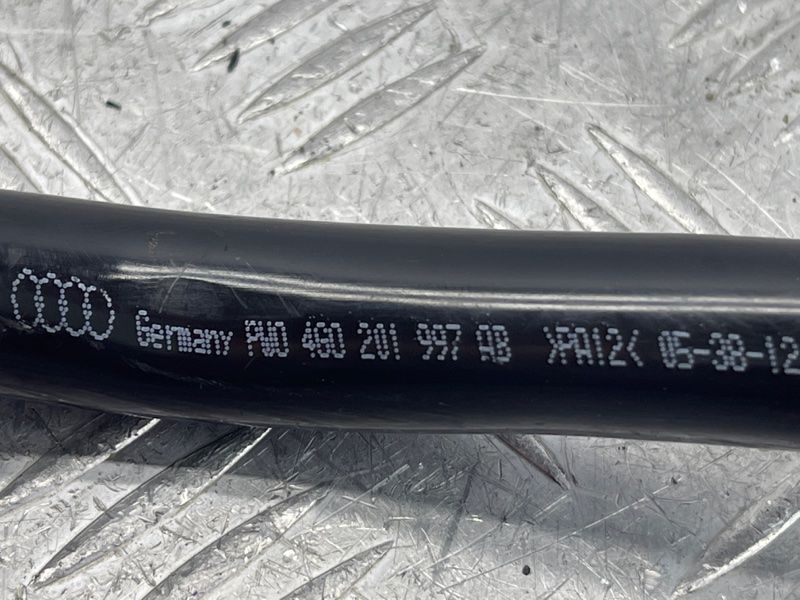 Трубка вентиляційна 4G0201997AB Audi S4