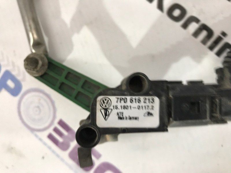 Датчик положення кузова 7P0616213 Volkswagen Touareg