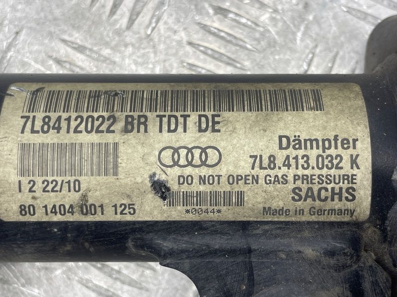 Стійка амортизатора в зборі з пружиною 7L8413032K Audi Q7