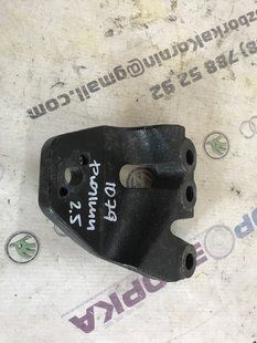 Опора / Кронштейн двигателя DG936F012A Ford Fusion