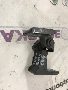 Петля дверей 4G0831401A Audi A6