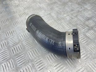 Патрубок інтеркулера 31338545 Volvo XC90