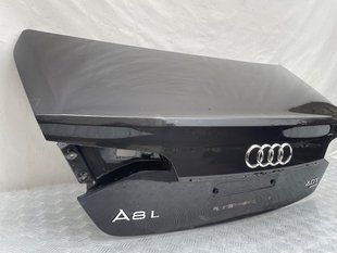 Крышка багажника Audi A8