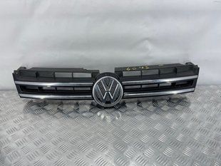 Решітка радіатора Volkswagen Touareg
