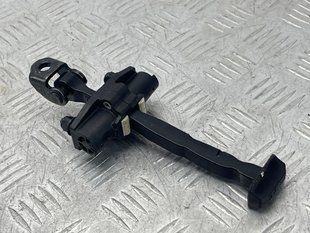 Ограничитель открывания двери 31424467 Volvo XC60