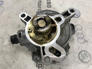 Вакуумний насос 31316688 Volvo XC60