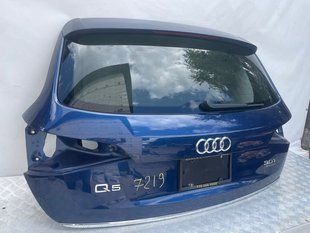 Кришка багажника 8R0827023C Audi Q5