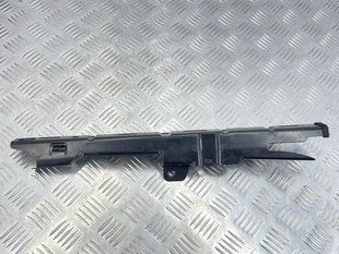 Кронштейн 4K8858908A Audi A6