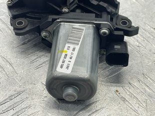 Приводный блок двери / Доводчик 4M0837003A Audi Q7