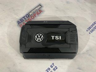 Накладка двигателя 06K103925D Volkswagen Passat