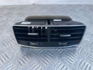 Дефлектор повітропроводу Audi A8