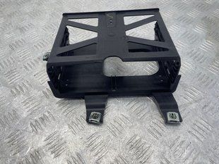 Кронштейн блоку керування 8W1857290 Audi A4