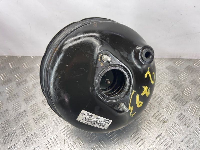 Вакуумний підсилювач гальм 7P5612101B Volkswagen Touareg