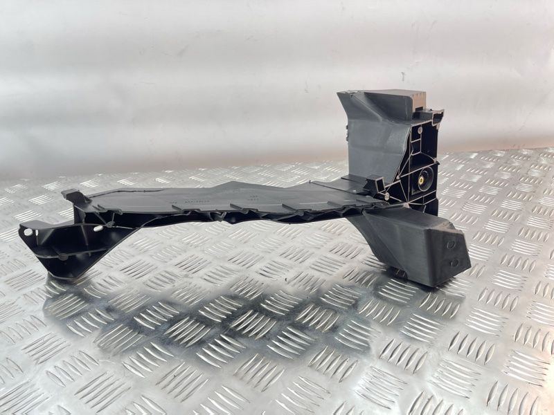 Кріплення фари праве 4M0805608 Audi Q7 Audi Q7
