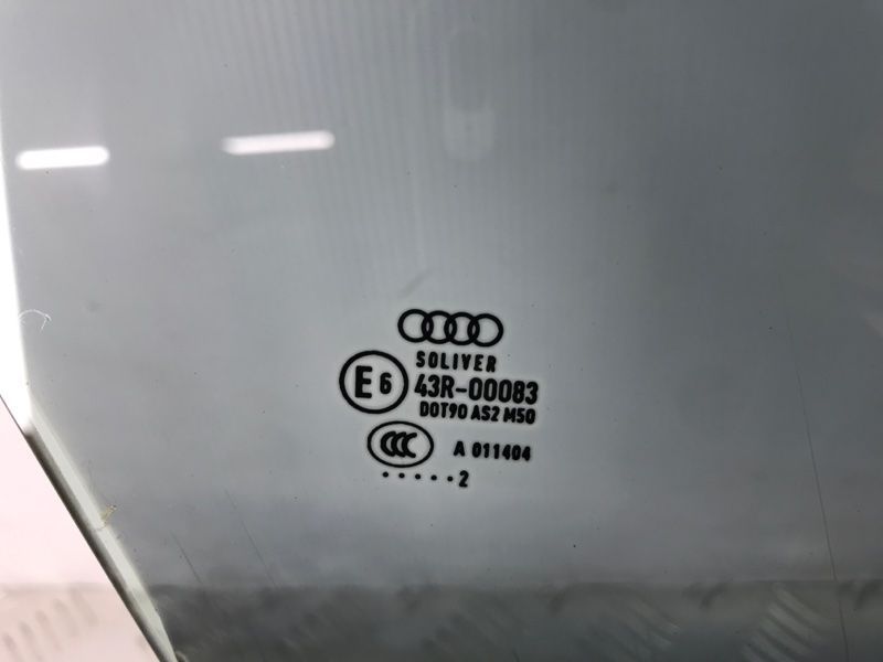 Стекло двери Audi A7