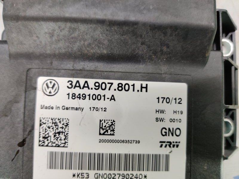 Блок керування стоянковим гальмом 3AA907801H Volkswagen CC