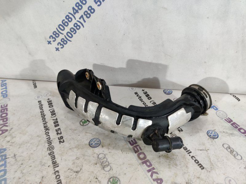 Патрубок інтеркулера F2G39R504BD Ford Fusion