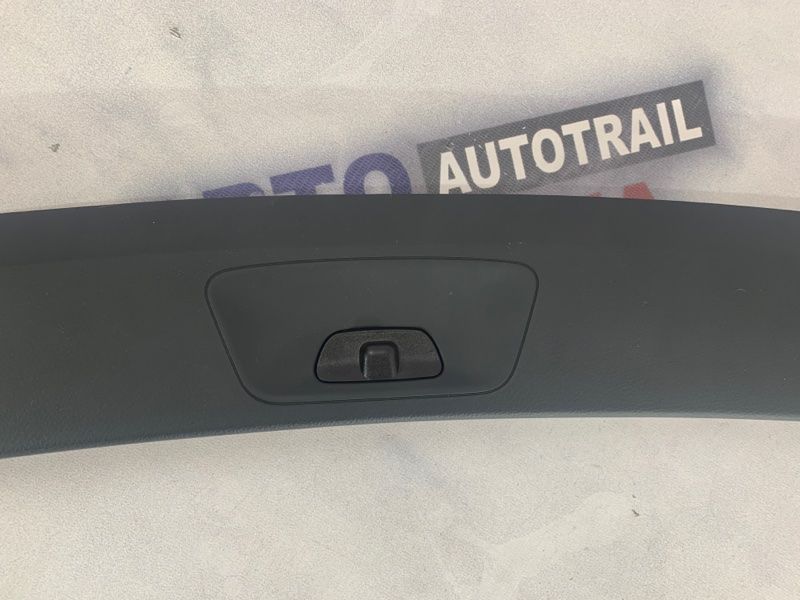 Накладка на торпеду, панель, воздуховод 4G8857051 Audi A7