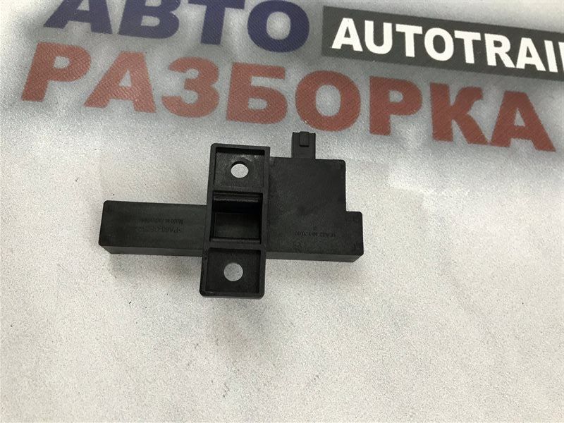 Антена безключового доступу (KESSY) 8K0907247 Audi A7 Audi A4, Audi A4 Allroad, Audi A5, Audi A6, Audi A7, Audi A8, Audi Q5, Audi RS5, Audi RS7, Audi S4, Audi S5, Audi S6, Audi S7, Audi S8, Audi SQ5