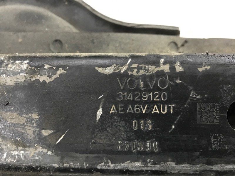 Рычаг задней подвески нижний 31429120 Volvo XC60