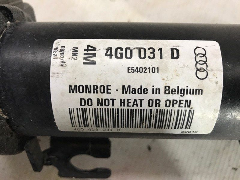 Стійка амортизатора в зборі з пружиною 4G0413031D Audi A7