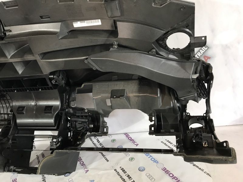 Торпедо з подушкою безпеки 4L1857041N24A Audi Q7