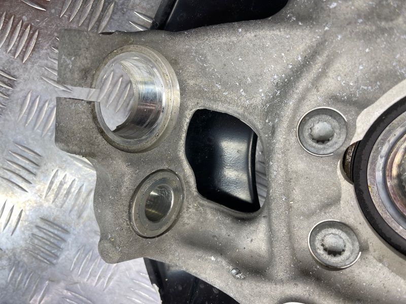 Поворотний кулак / цапфа 4G0407242C Audi A7