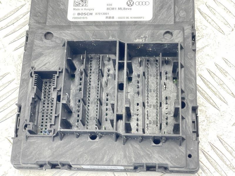 Блок комфорта 8W0907063BG Audi Q7