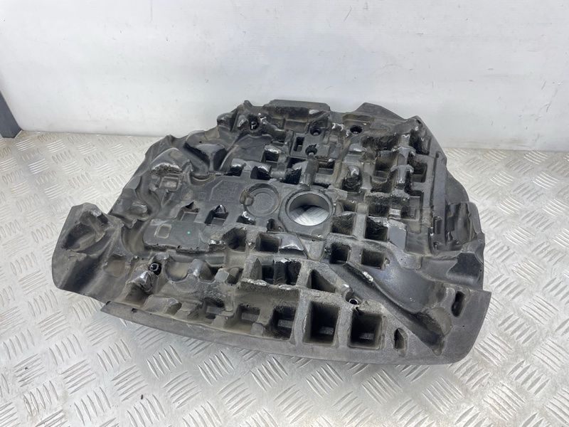 Накладка двигателя 31657647 Volvo XC60
