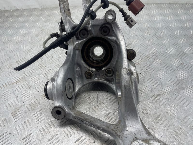 Поворотний кулак / цапфа 8R0505431F Audi A7