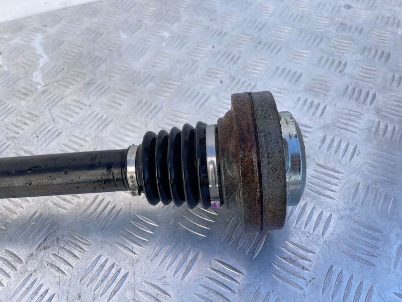 Полуось 4M0501203D Audi Q7