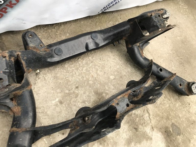 Підрамник задній 5N0505235L Volkswagen Tiguan