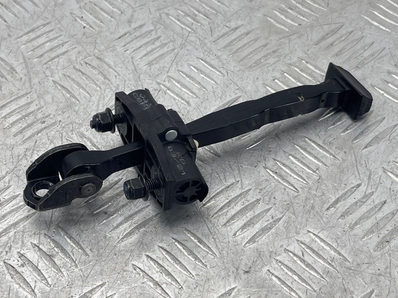 Ограничитель открывания двери 31424467 Volvo XC60