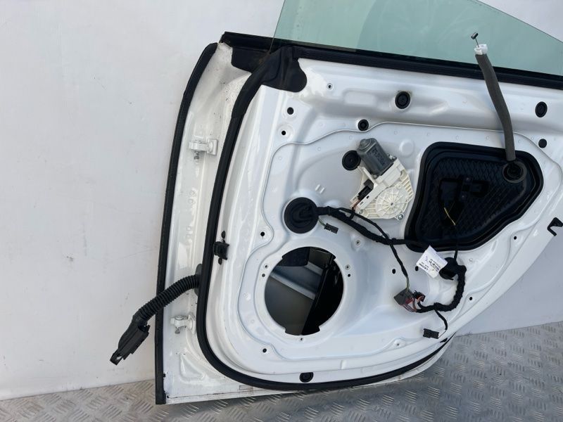 Двері 4G8833052A Audi A7