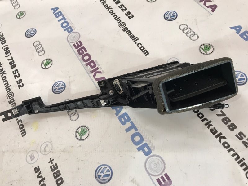 Дефлектор повітропроводу 687514GA0A Infiniti Q50
