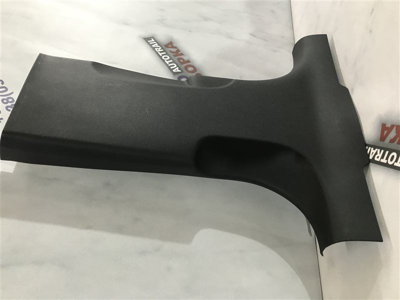 Облицовка стойки 4G8867239B Audi A7