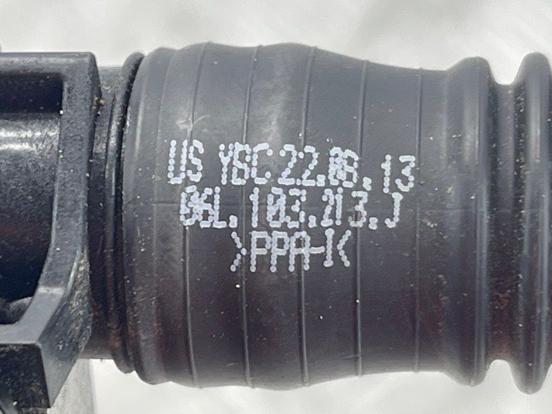 Трубка вентиляционная 06L103213J Volkswagen Passat