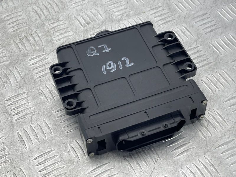 Блок управления АКПП 0C8927750N Audi Q7