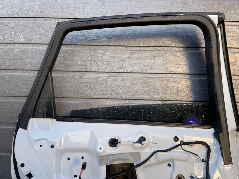 Двері 8R0833051B Audi Q5