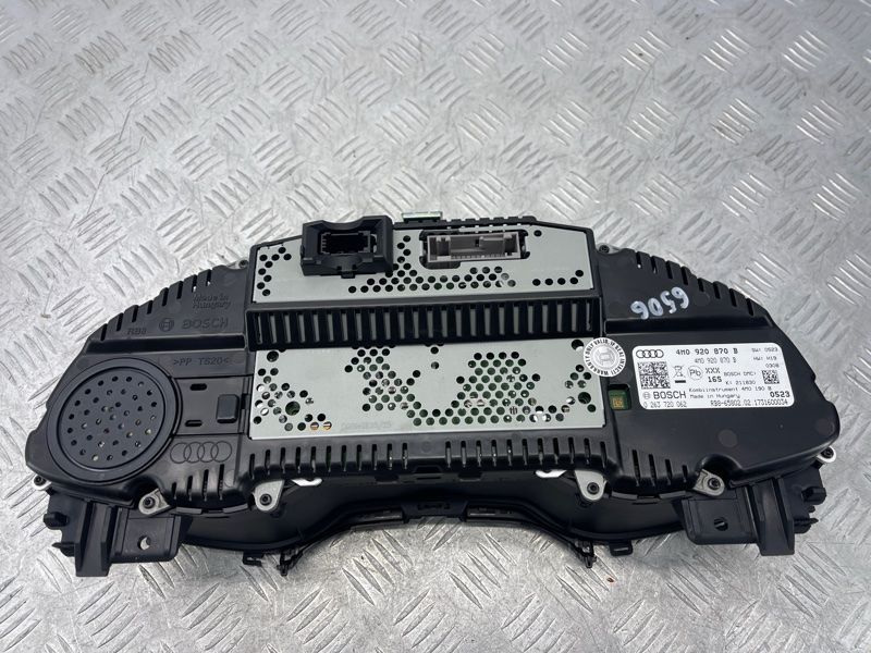 Комбінація приладів 4M0920870B Audi Q7