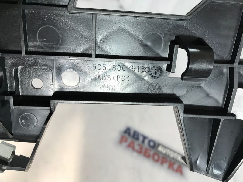 Монтажний кронштейн 5C5880615C Volkswagen Beetle