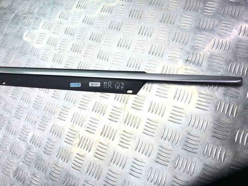 Молдинг двери ХРОМ 4L0853284E Audi Q7