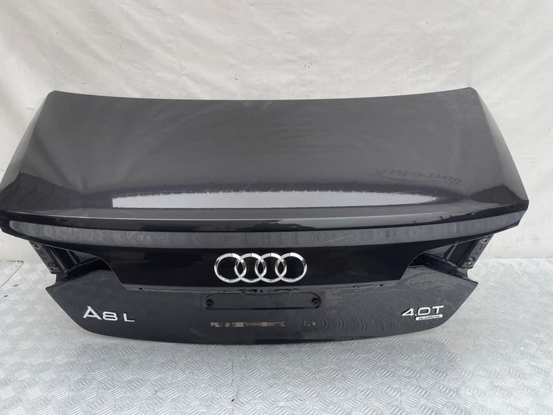 Крышка багажника Audi A8