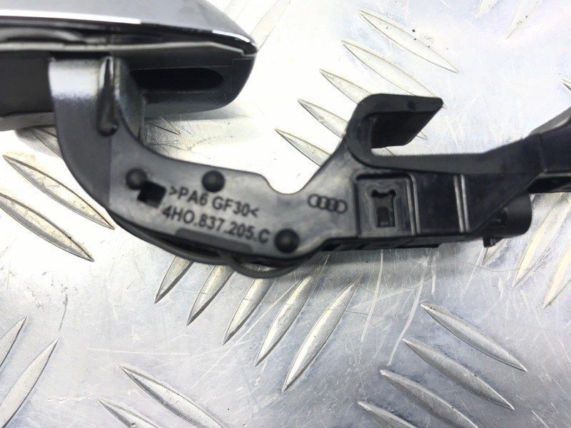 Ручка дверей (keyless) зовнішня 4H0837205C Audi S8