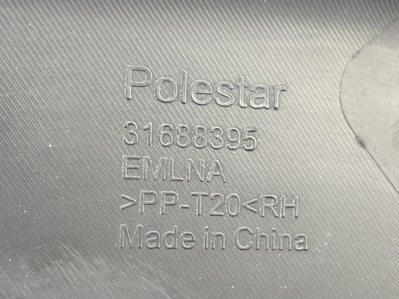 Накладка фари 31688395 Polestar 2
