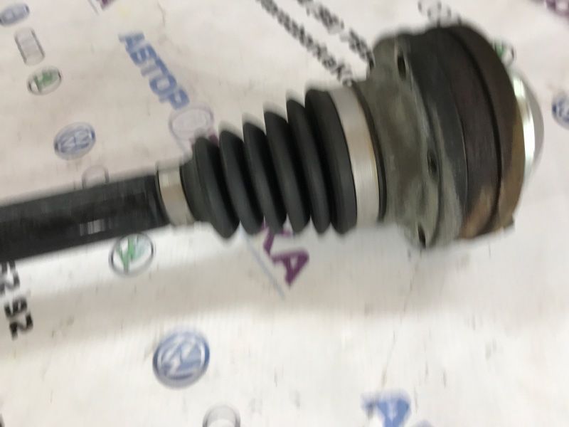 Полуось 8R0501203C Audi A6