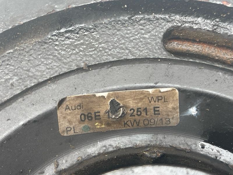 Шкив коленвала 06E105251E Audi Q7
