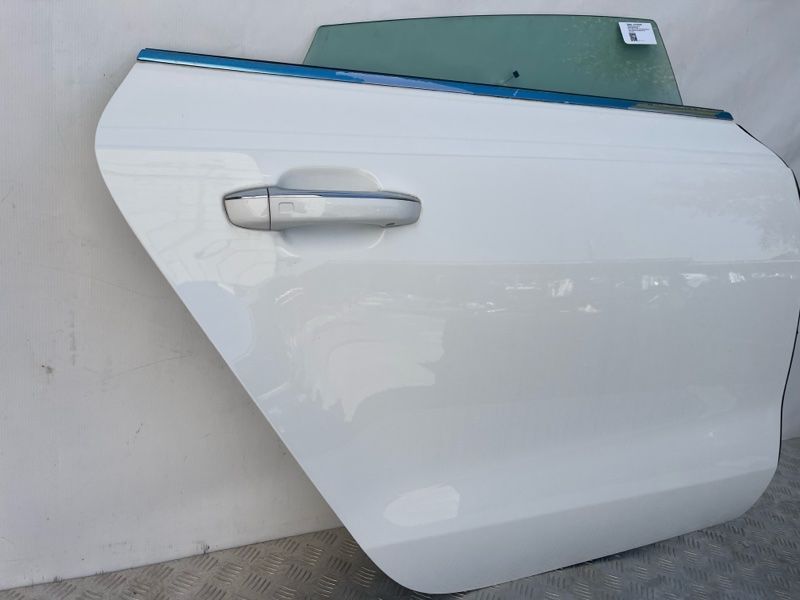 Двері 4G8833052A Audi A7